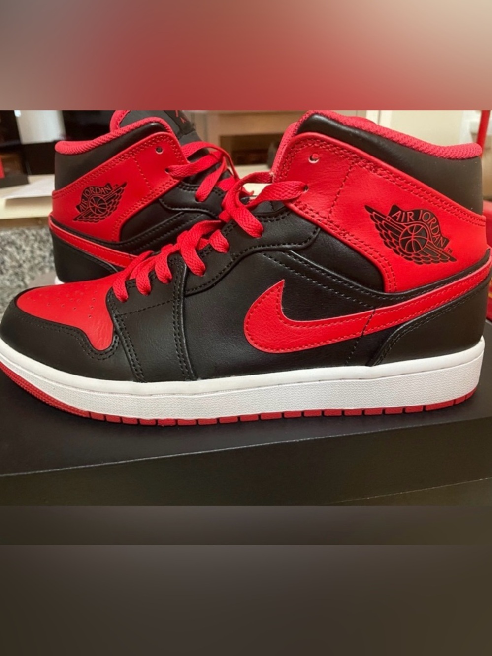 Nike Air Jordan 1 Retro Mid “Alternate Bred”